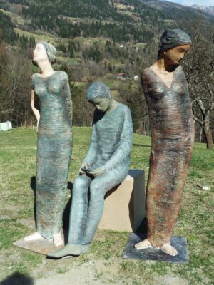 Drei frauen sebastian rainer skulptur