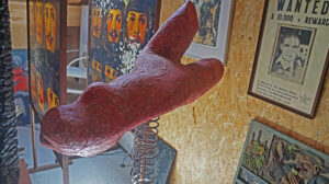 Rosa figur homogen hannes neuhold skulptur
